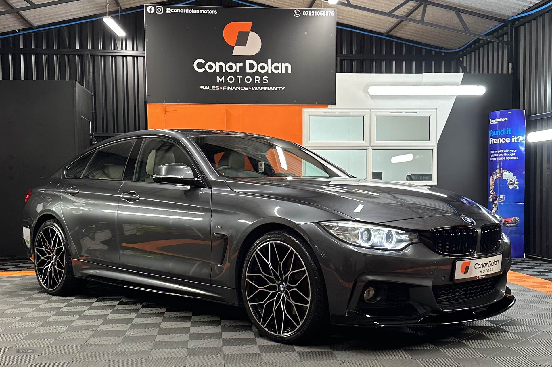Car image 4