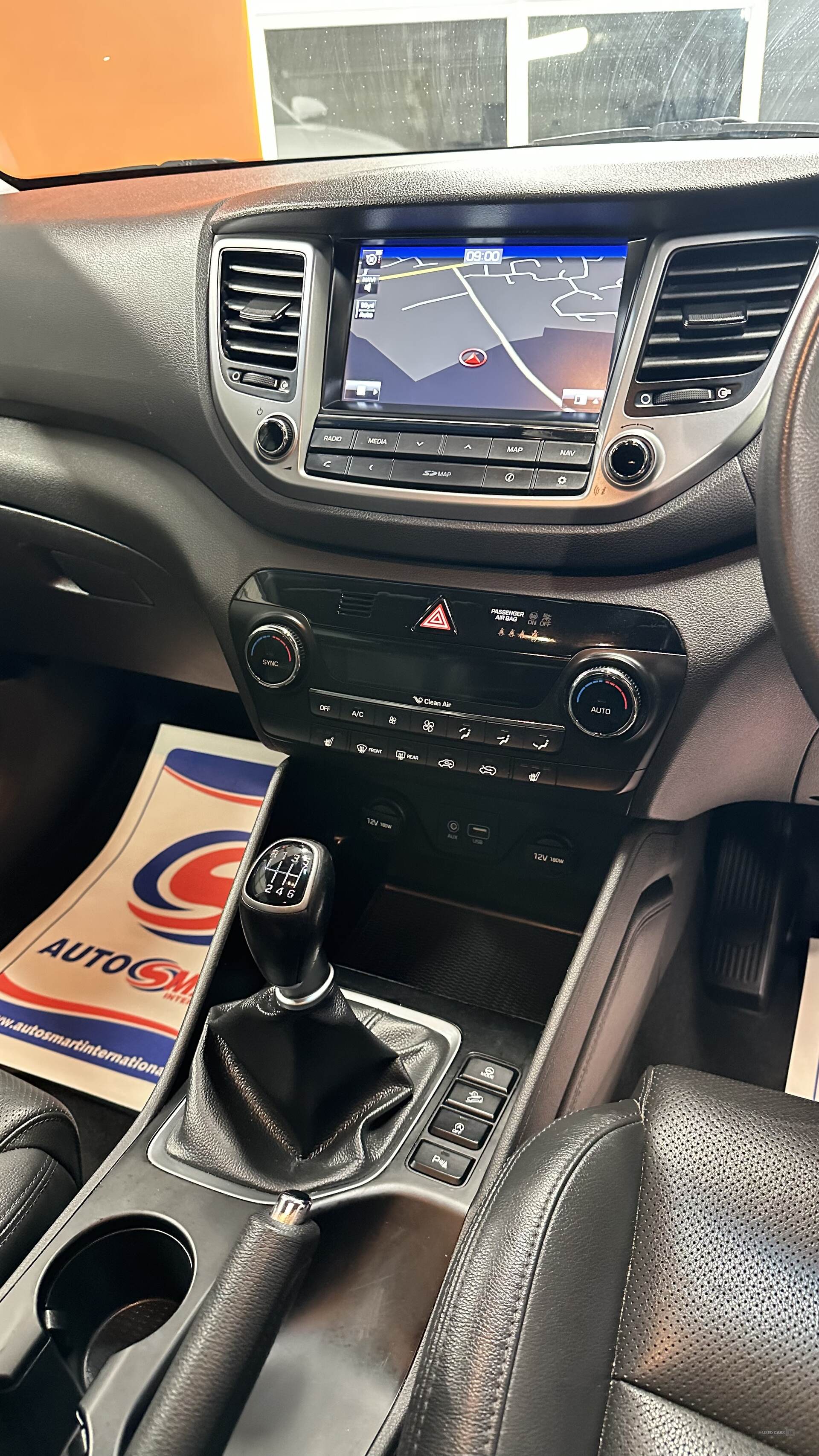Car image 13