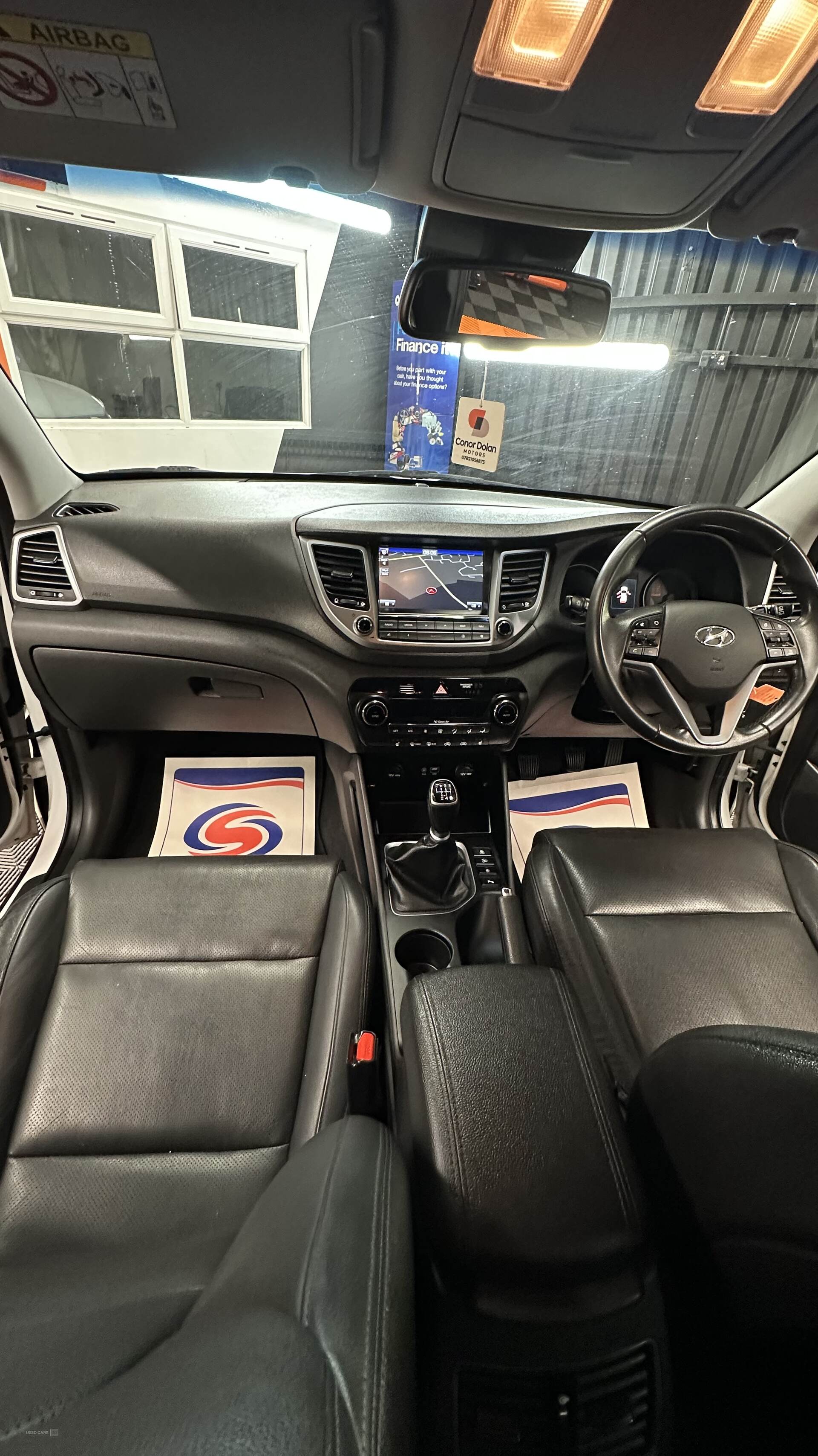 Car image 14