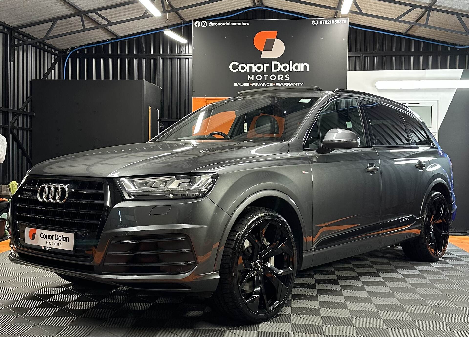 Car image 15