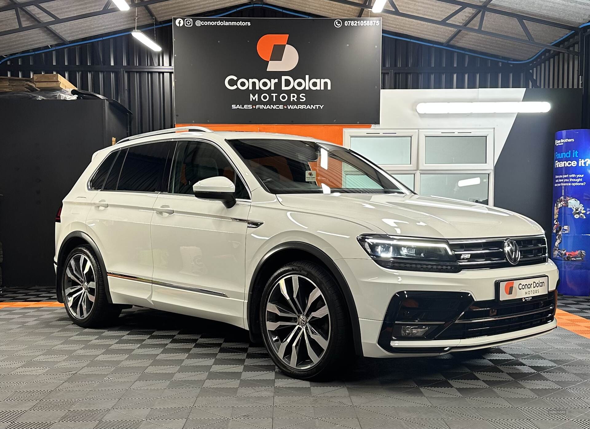 Car image 6